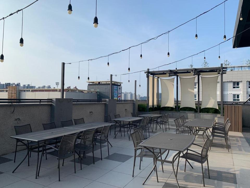 On City Hotel Чеонан Екстериор снимка